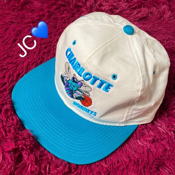 Other - Vintage Charlotte Hornets basketball hat